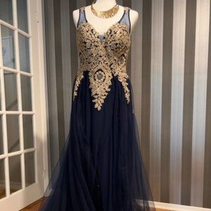 GLOW Dress, Evening gown, SIZE 10,